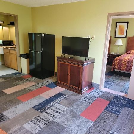 Studio 9 Inn & Suites Декатур Экстерьер фото