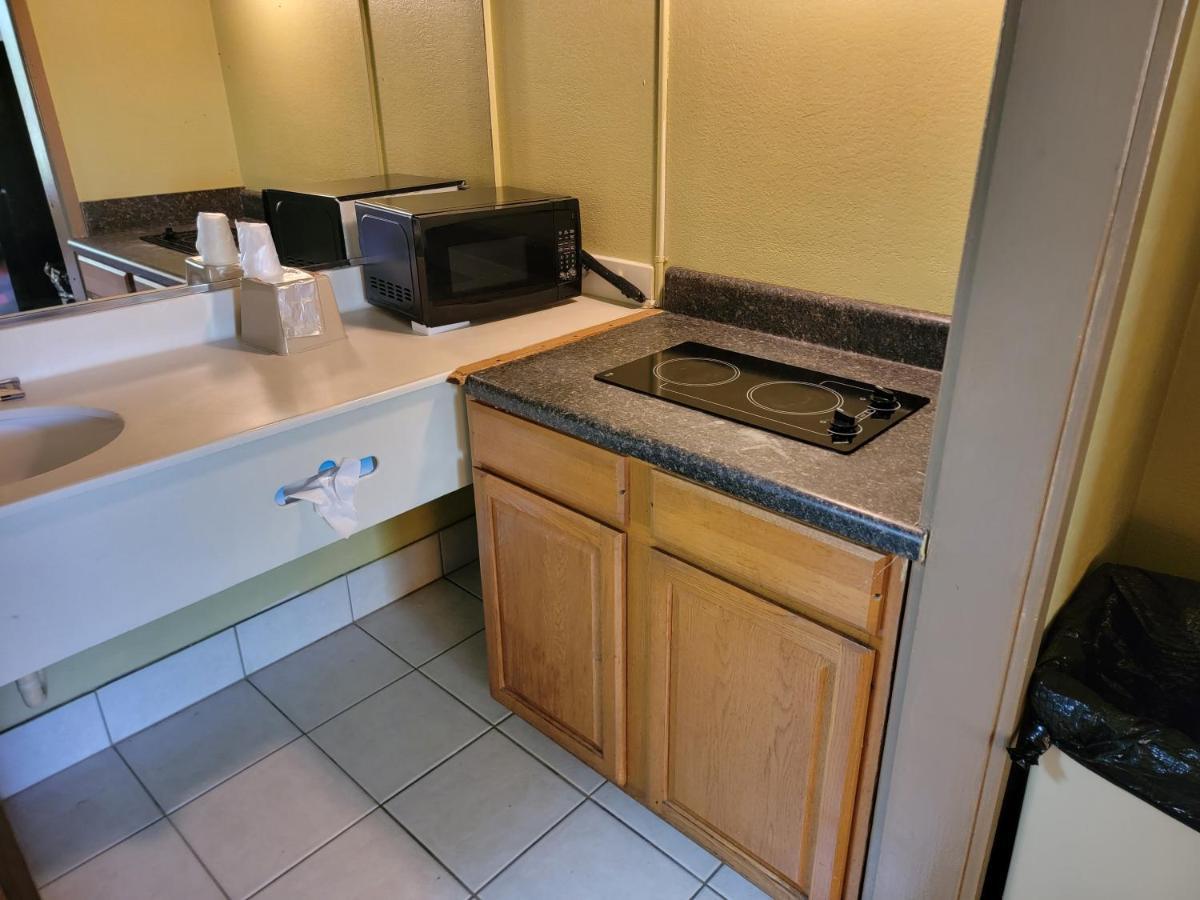Studio 9 Inn & Suites Декатур Экстерьер фото