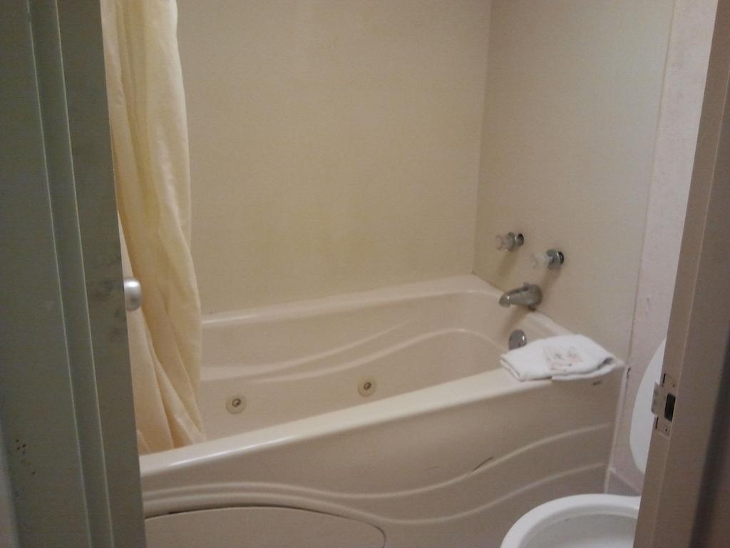Studio 9 Inn & Suites Декатур Номер фото